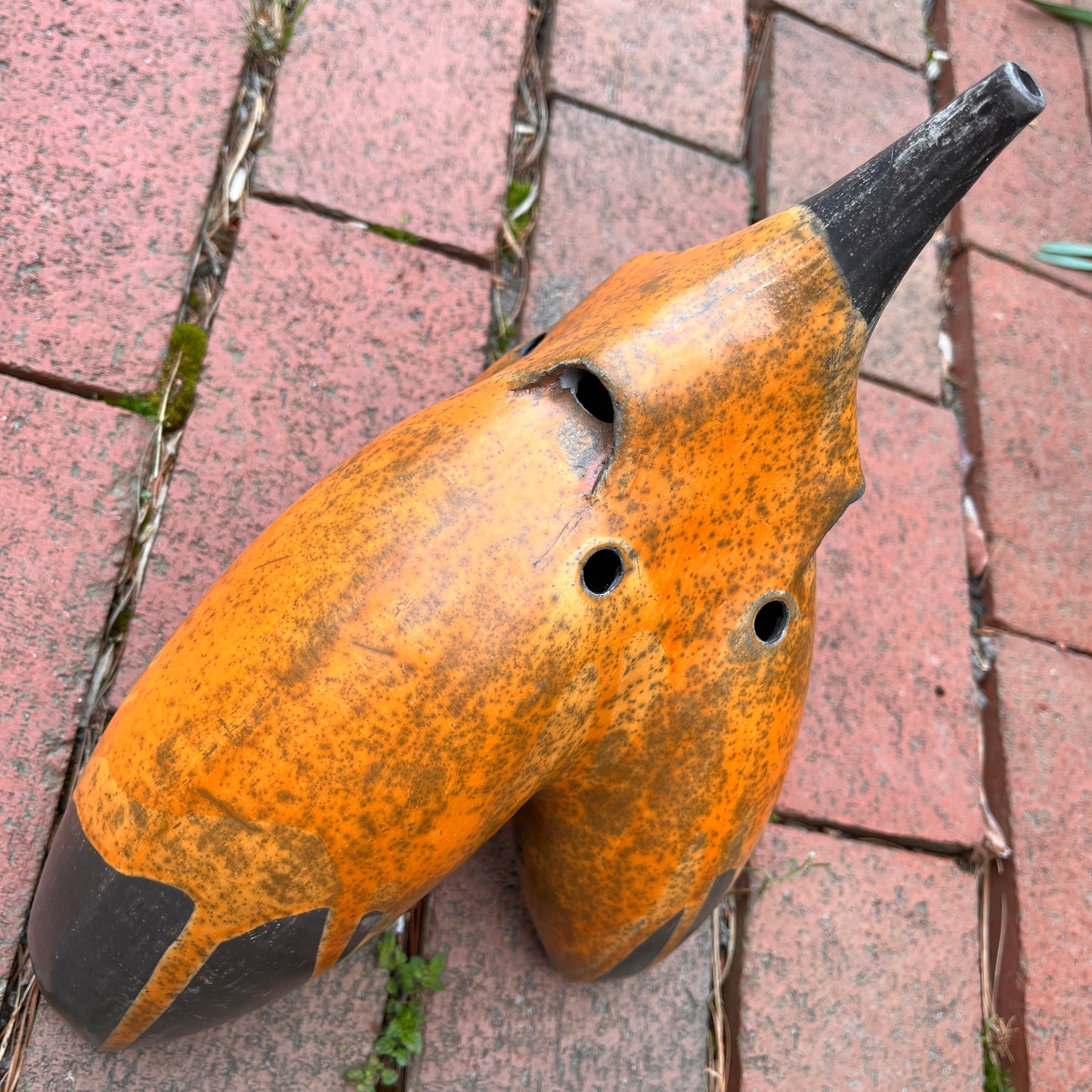 Innate D Drone Ocarina- Stone Whistle