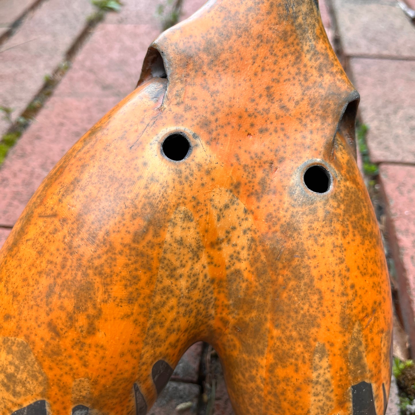 Innate D Drone Ocarina- Stone Whistle